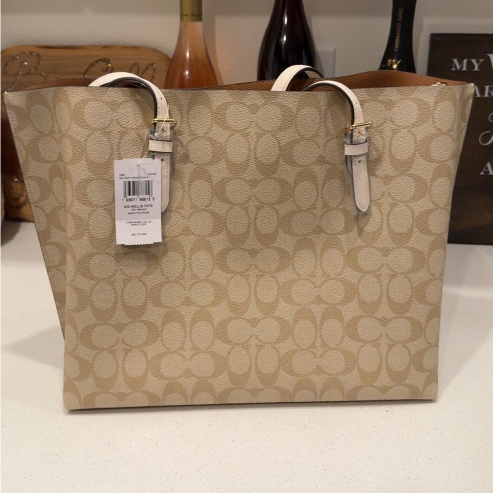 Mollie Tote in signature canvas with Cherry charm 🍒 - Picture 6 of 14